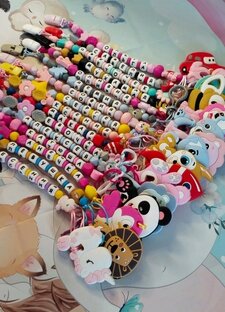 Именные держатели для соски.