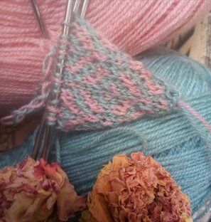 СП по вязанию шали с использование техники разрезного жаккарда