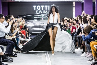 Дизайнерские купальники