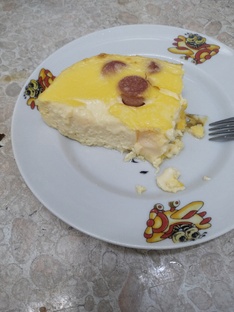 Омлет с сосисками 