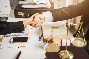 ЮРИДИЧЕСКИЕ УСЛУГИ ДЛЯ БИЗНЕСА