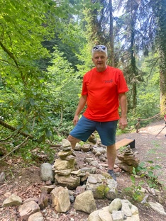 Каменные пирамидки