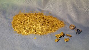 Золота 