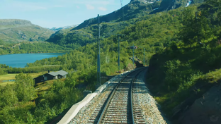 из кабины локомотива