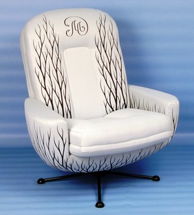 Кресла и диваны реклайнер