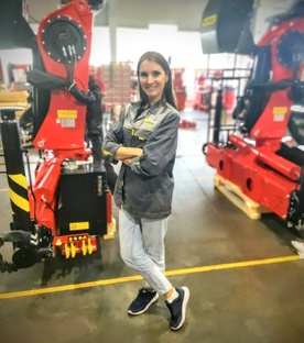 будни заводчанки