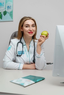 Врач-терапевт Хамицева Оксана Алановна