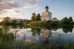 В стихах о родных просторах