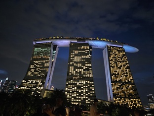 Сингапур.