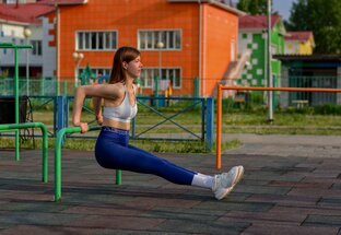 ТРЕНИРОВКА НА ВЕРХНЮЮ ЧАСТЬ КОРПУСА