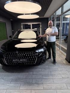 Выдача AUDI A8L с ндс 