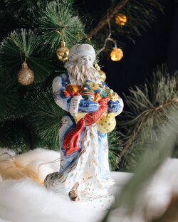 Новогодняя ярмарка в ГУМе 2025