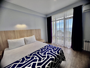 Трехместный номер в отеле Арлен