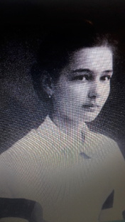 Елена Столыпина.