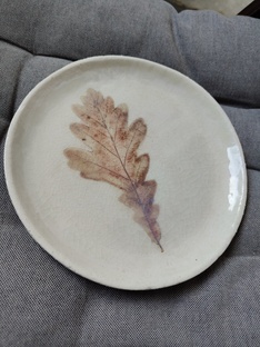 Тарелки, блюдца, менажницы 