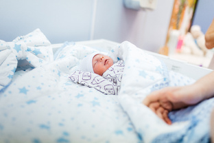 Сон новорождённых