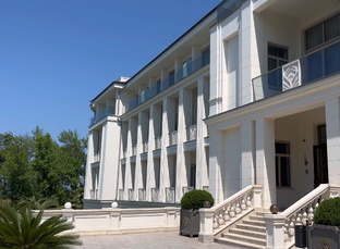 Гранд Роял Резиденс "Grand Royal Residence"