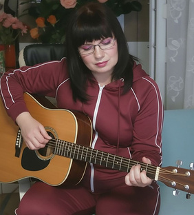 Певица Золотинка