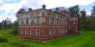 Места, сооружения, улицы, ВУЗы и другие объекты в Истории