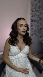 Самой себя накрасить? 