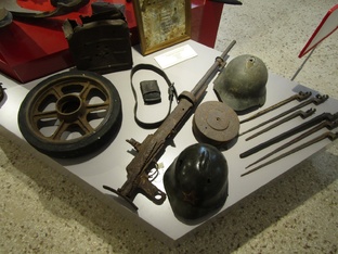 Раскопки по войне и старине.