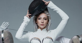 Как живут звезды в России