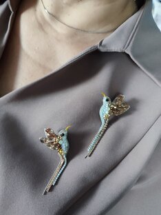 Миниатюрные броши