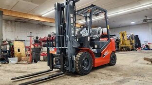 Вилочные погрузчики