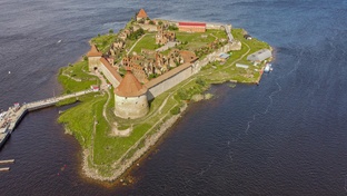 Дворцы, замки, крепости