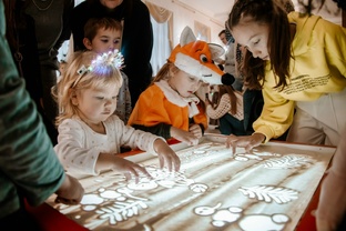 Уроки рисования песком 