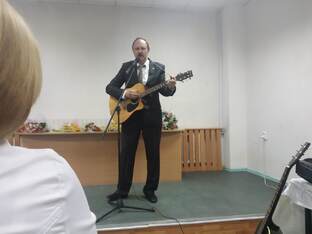 Авторские песни.