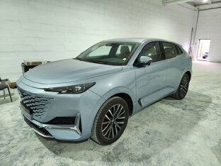 Новый китайский автомобиль