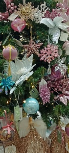 К новогоднему столу и к Рождеству