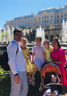 В Питер с четырьмя детьми в багажнике 