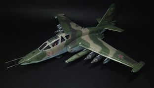 Сборка и покраска самолёта Су-25УБ 1/32