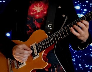 Электрогитара