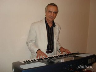 Автор- Композитор Борис Краюшкин.