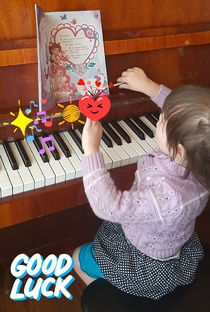 Учимся играть на фортепиано