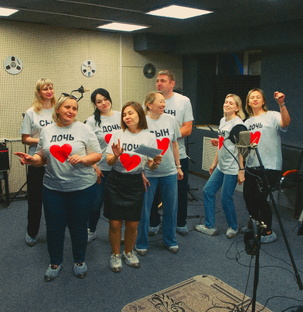 Запись песни на выпускной, последний звонок в студии звукозаписи.