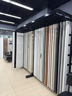 Экспозиторы и торговое оборудование