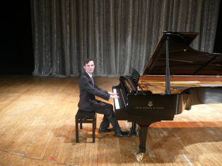 Путешествия и концерты . Композитор Владимир Вершинин