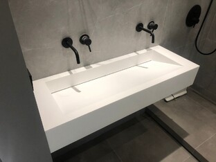 Изделия из искусственного камня для ванной комнаты