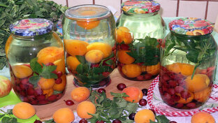 Компоты на зиму