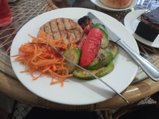 Еда на выезде