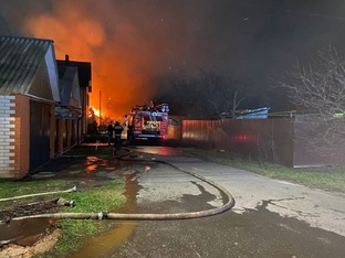 70 ДРОНОВ И  АТАКОВАЛИ РОСТОВСКУЮ ОБЛАСТЬ,кОГДА ЭТО ЗАКОНЧИТСЯ???