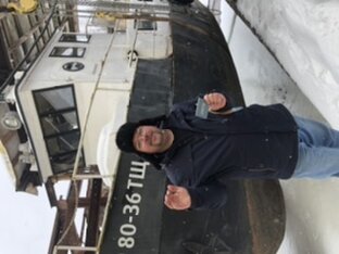 Катер на Волге