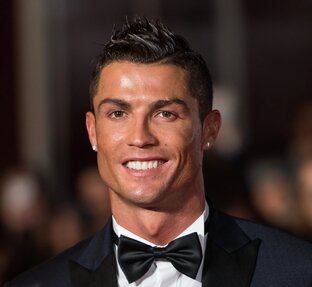 "Криштиану Роналду: Легенда на Поле и за Его Пределами – Эксклюзивные Истории и 