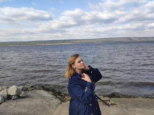 Читаю свои стихи