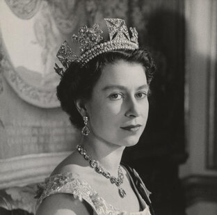 Королева Елизавета II