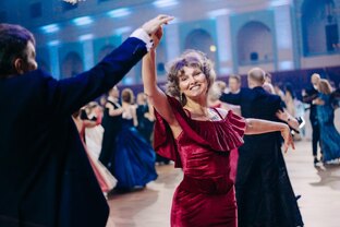 Оперный бал в Москве в Манеже